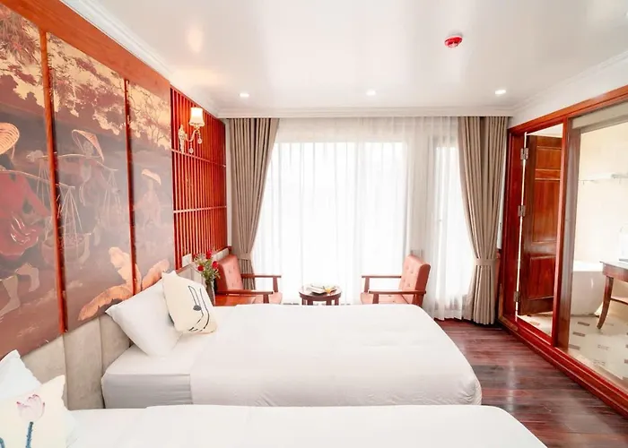 Daiichi Luxury Cruise Botel