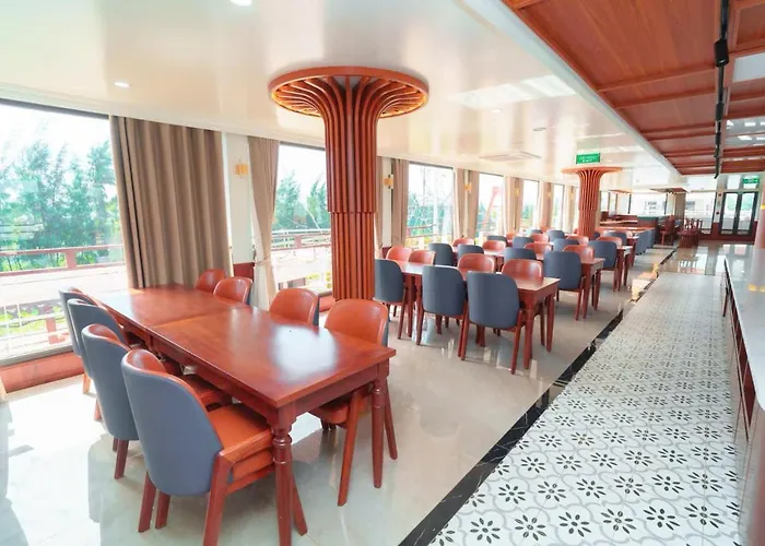 Botel Daiichi Luxury Cruise 5*